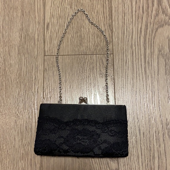 Small black clutch - Picture 2 of 4